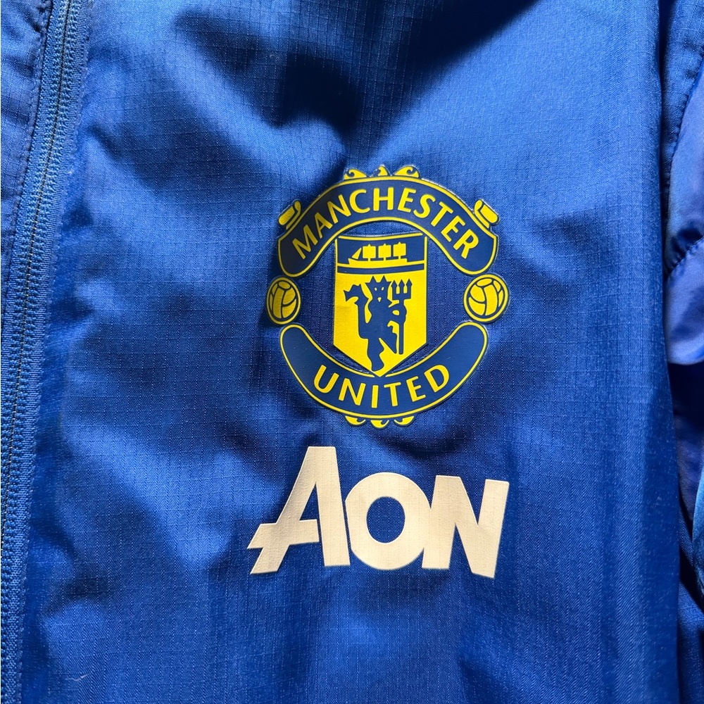 Manchester United Adidas Jacket - Picture 2 of 8